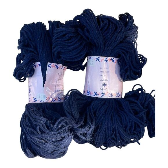 Bernat Navy Blue Yarn lot of 2 vintage virgin wool - Picture 5 of 8